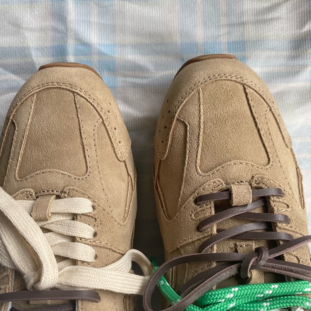 Miu Miu Sneakers With A Light Khaki Suede Upper And A Creative Lacing Design. - Picture 6 of 9
